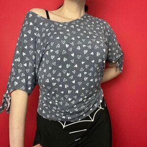 Mercer Madison / Heart patterned mid sleeve 🤍💙​​​​​